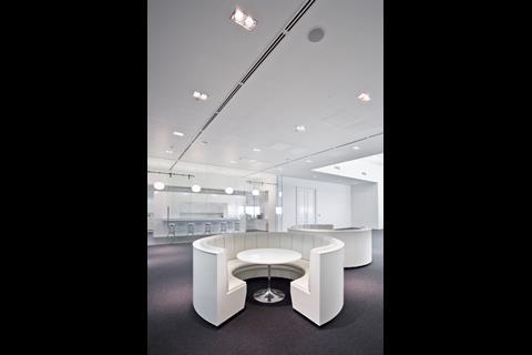 Net-a-Porter, Westfield London